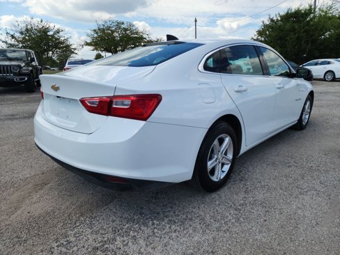 Used 2023 Chevrolet Malibu LS image 7