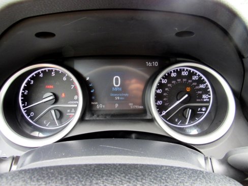 Used 2023 Toyota Camry LE image 19