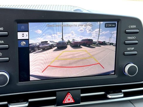 Used 2024 Hyundai Elantra SE image 20
