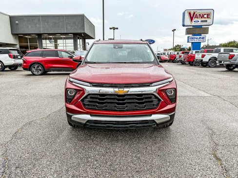 Used 2024 Chevrolet TrailBlazer LT w/ Convenience Package image 2