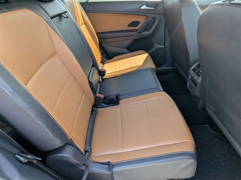 Used 2019 Volkswagen Tiguan S image 18