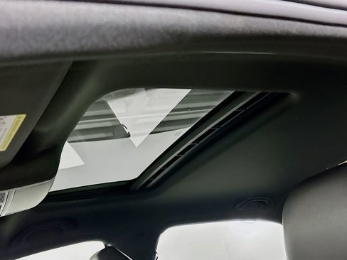 Certified 2021 Volkswagen Passat 2.0T R-Line image 20