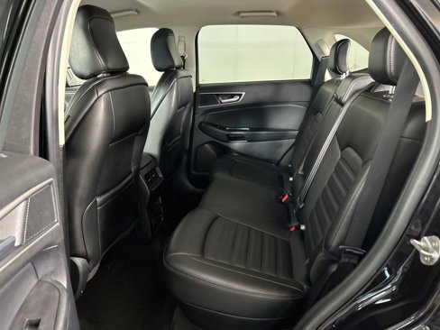 Used 2020 Ford Edge SEL w/ Convenience Package image 27