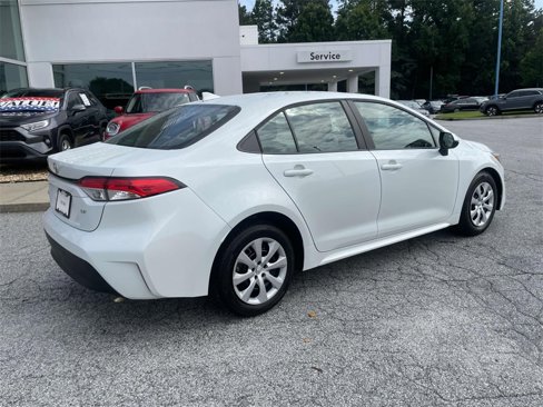 Used 2024 Toyota Corolla LE image 3
