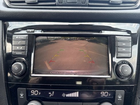 Used 2019 Nissan Rogue SV image 30