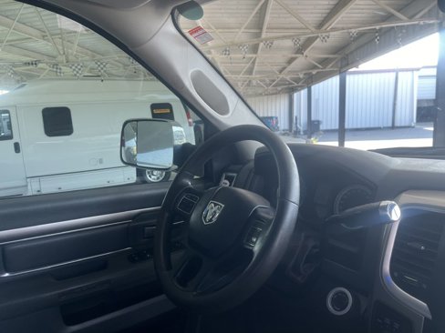Used 2014 RAM 2500 SLT image 18
