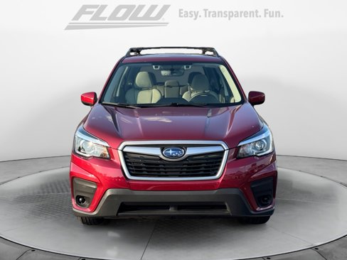 Used 2020 Subaru Forester Premium image 2