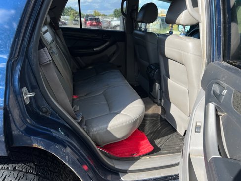 Used 2004 Toyota 4Runner Limited image 27
