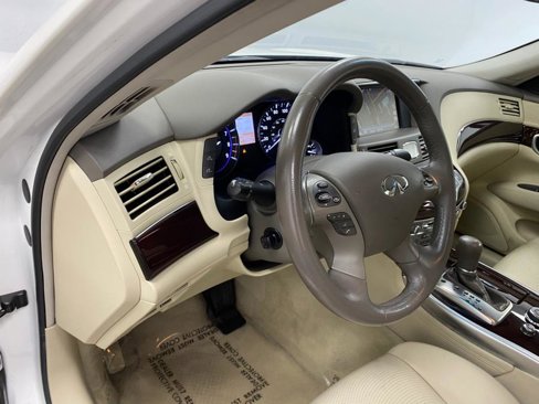 Used 2016 INFINITI Q70 L 3.7 image 34