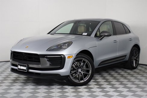 Certified 2025 Porsche Macan Turbo image 35