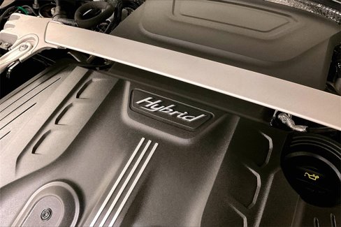 Used 2024 Bentley Flying Spur Azure image 16