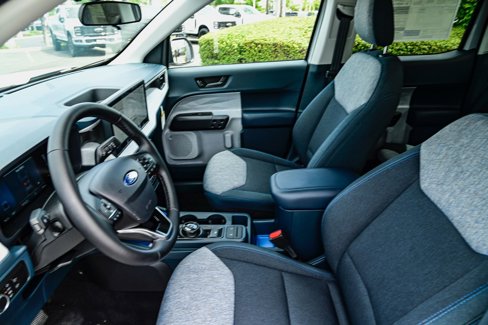 New 2025 Ford Maverick XLT image 17