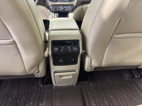 Used 2017 GMC Acadia Denali w/ Technology Package image 16
