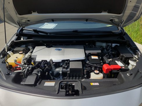 Used 2018 Toyota Prius Prime Premium image 24