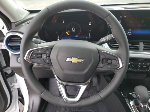 New 2025 Chevrolet Trax LT w/ Driver Confidence Package image 27
