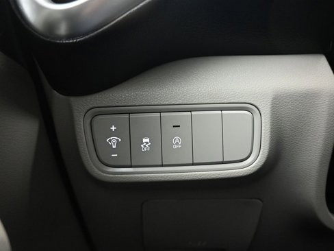 Used 2023 Kia Soul LX image 23