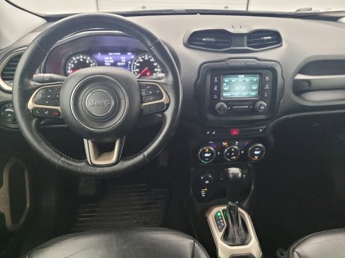 Used 2016 Jeep Renegade Limited image 22