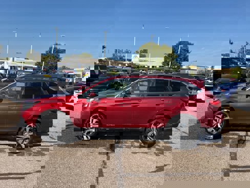 Used 2018 Subaru Outback 2.5i Limited image 2