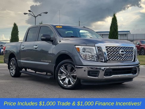 Used 2018 Nissan Titan SV w/ Chrome Package image 1