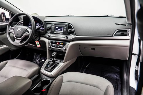 Used 2017 Hyundai Elantra SE image 16
