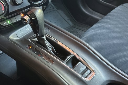 Used 2016 Honda HR-V LX image 23