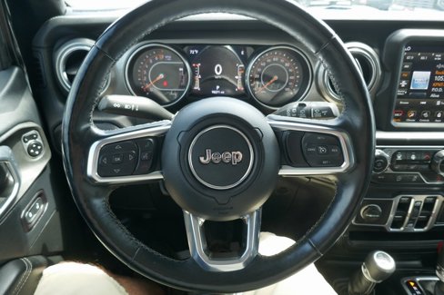 Used 2018 Jeep Wrangler Unlimited Sahara image 26