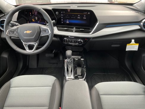 New 2025 Chevrolet Trax LT w/ Driver Confidence Package image 3