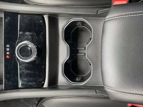 Used 2024 Jeep Grand Cherokee Altitude image 24