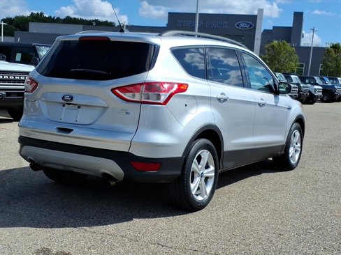 Used 2016 Ford Escape SE w/ Equipment Group 201A image 7