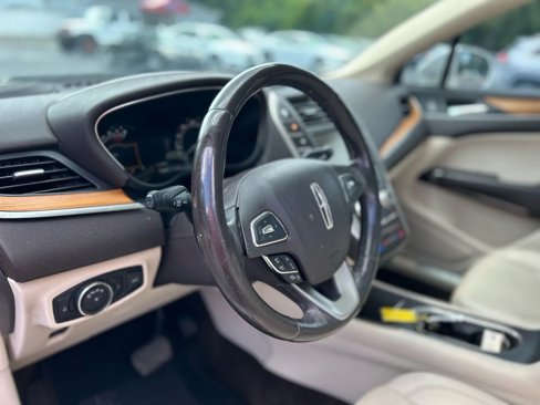 Used 2015 Lincoln MKC FWD w/ Equipment Group 102A Reserve image 12