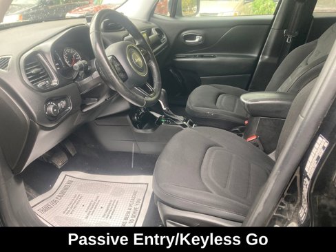 Used 2017 Jeep Renegade Altitude image 11