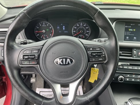 Used 2018 Kia Optima S image 13