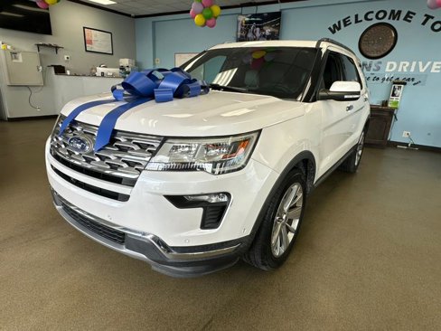 Used 2019 Ford Explorer Limited w/ Ford Safe & Smart Package image 4