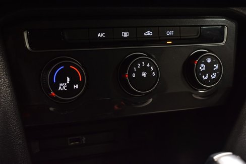 Used 2019 Volkswagen Tiguan S w/ Driver Assistance Package image 23