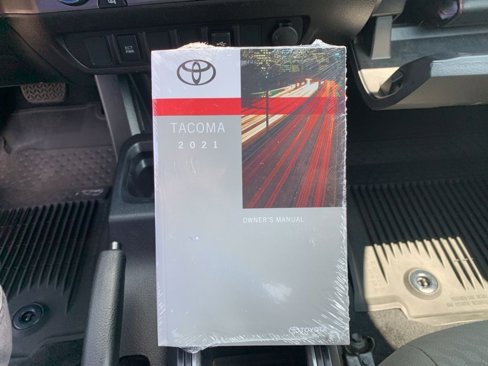 Used 2021 Toyota Tacoma SR image 11