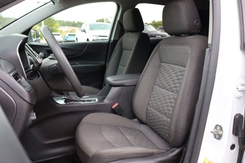 Used 2019 Chevrolet Equinox LT w/ LPO, Floor Liner Package image 9