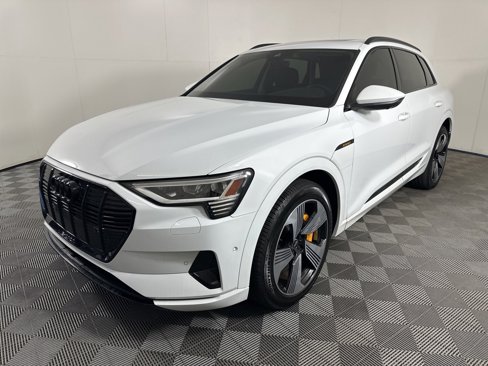 Used 2023 Audi e-tron Premium Plus w/ Premium Plus Package image 3