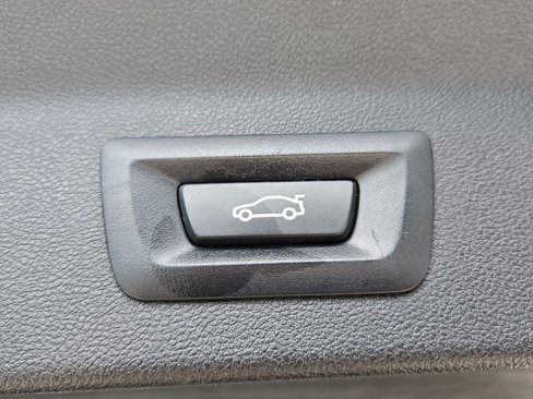 Used 2019 BMW X3 xDrive30i w/ Driving Assistance Package image 19