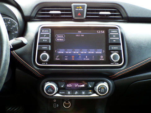 Used 2020 Nissan Versa SR w/ Convenience Package image 12