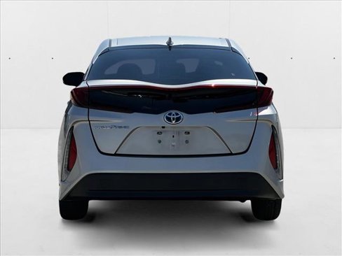 Used 2018 Toyota Prius Prime Plus image 6