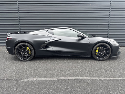 Used 2020 Chevrolet Corvette Stingray Premium Cpe w/ 3LT Preferred Equipment Group image 6