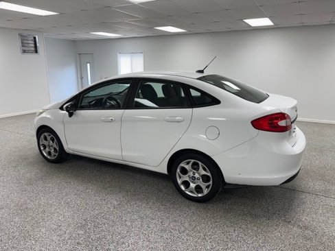 Used 2012 Ford Fiesta SEL image 5