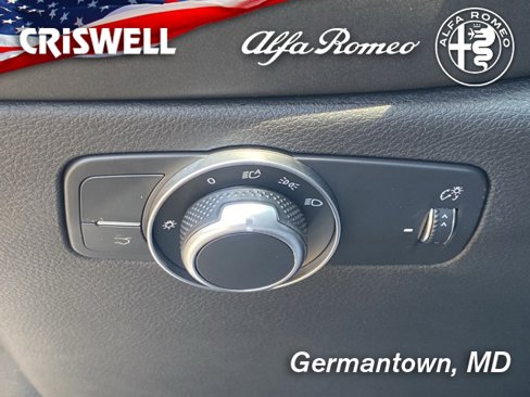 New 2025 Alfa Romeo Tonale w/ Premium Package image 36