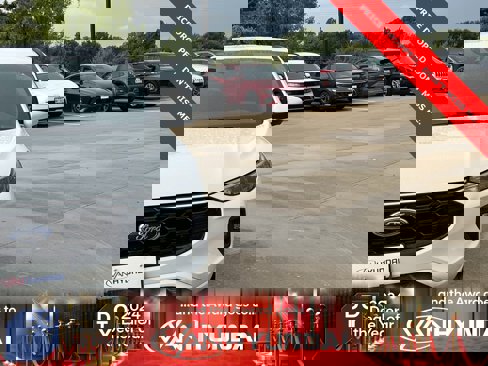 Used 2023 Ford Escape ST-Line Select w/ Tech Pack #2 image 3