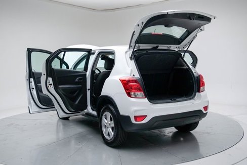 Used 2017 Chevrolet Trax LS image 19