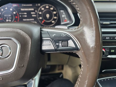 Used 2017 Audi Q7 3.0T Premium Plus image 19