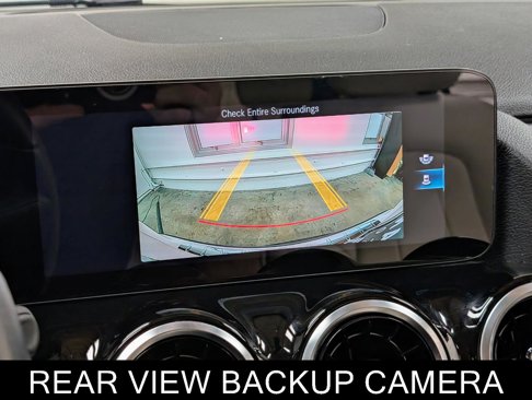 Used 2022 Mercedes-Benz GLA 250 4MATIC w/ Premium Package image 36