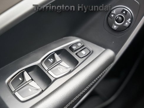 Used 2018 Hyundai Santa Fe Sport 2.0T image 21