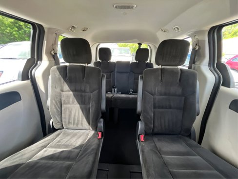 Used 2016 Dodge Grand Caravan SE w/ Quick Order Package 29E SE image 20