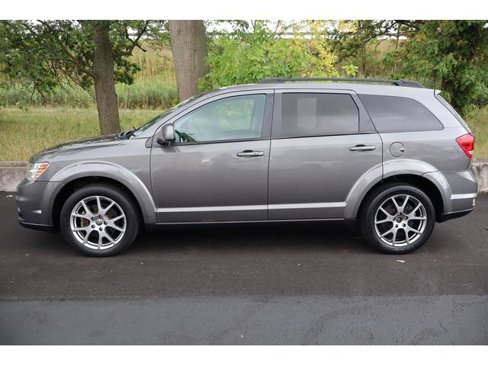 Used 2013 Dodge Journey R/T w/ Flexible Seating Group image 4